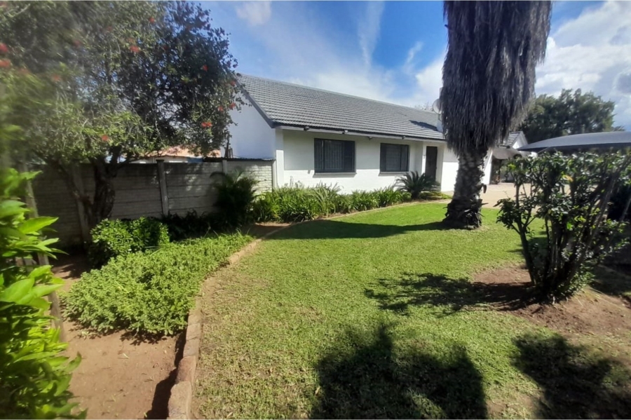 2 Bedroom Property for Sale in Meiringspark North West